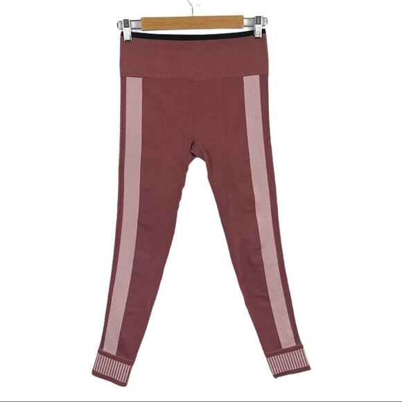 Fabletics High Waisted Seamless Colorblock Legging - Picture 10 of 14